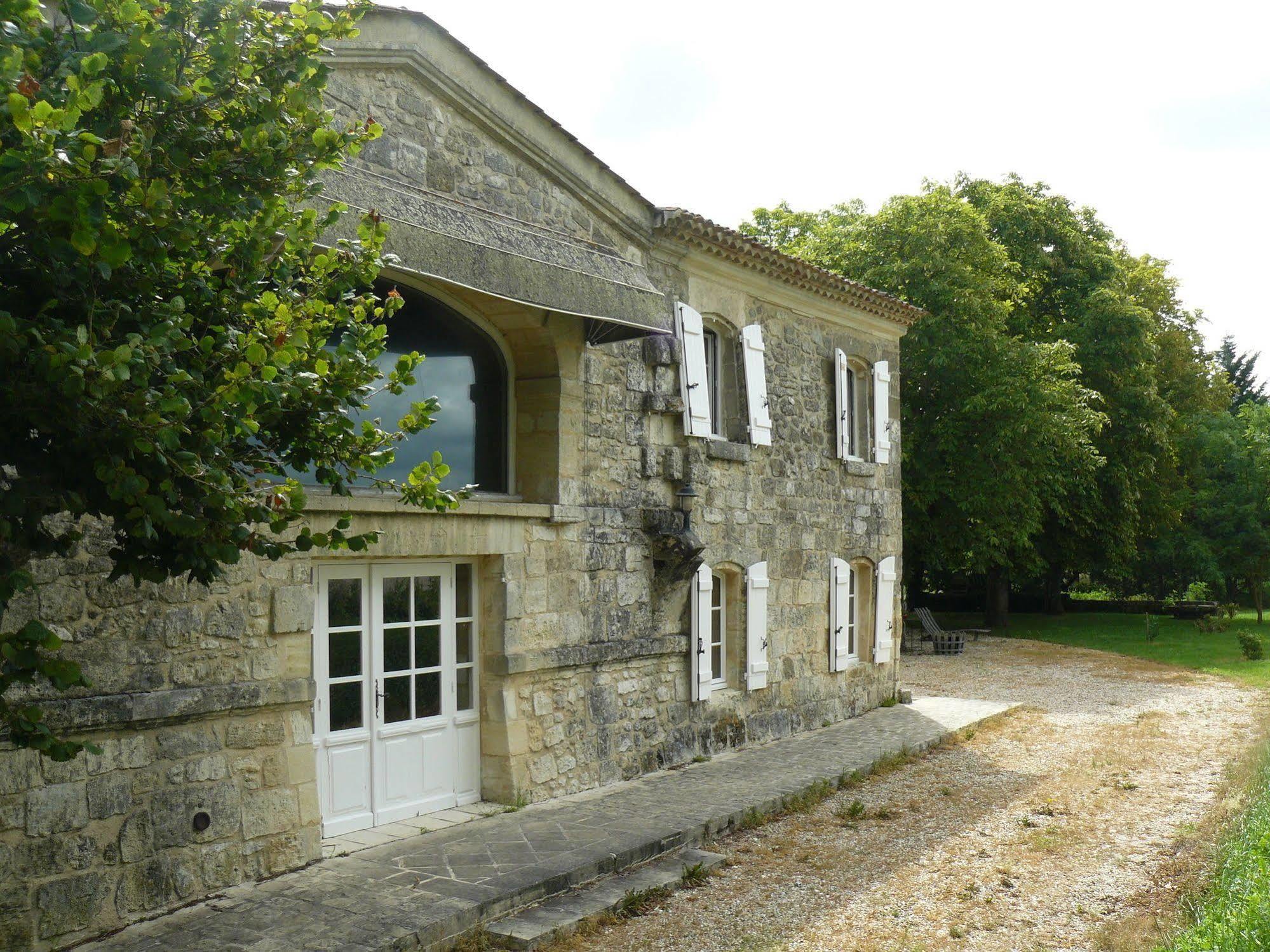 Chateau De La Vieille Chapelle Lugon et l'Ile du Carney Luaran gambar