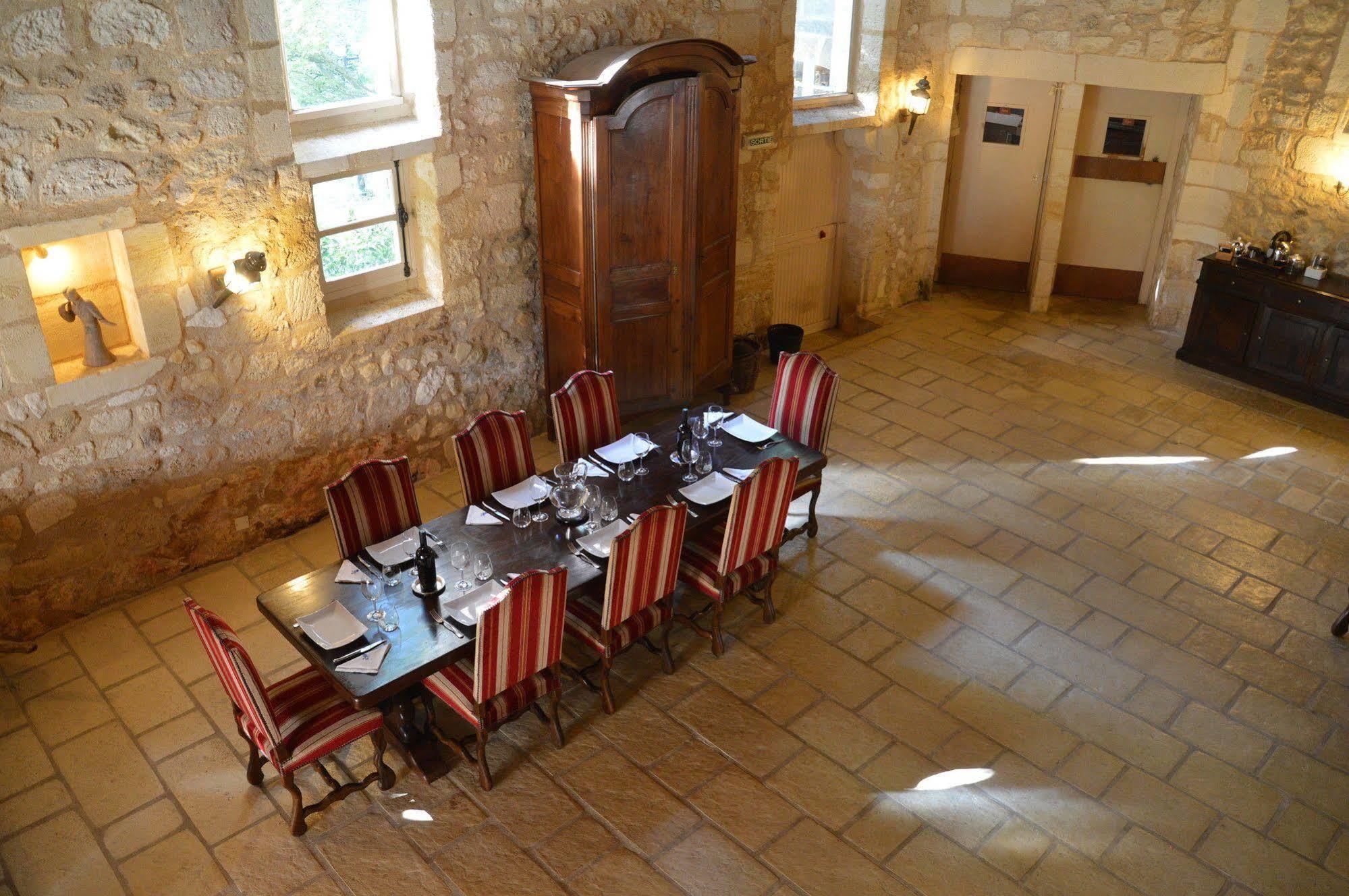 Chateau De La Vieille Chapelle Lugon et l'Ile du Carney Luaran gambar